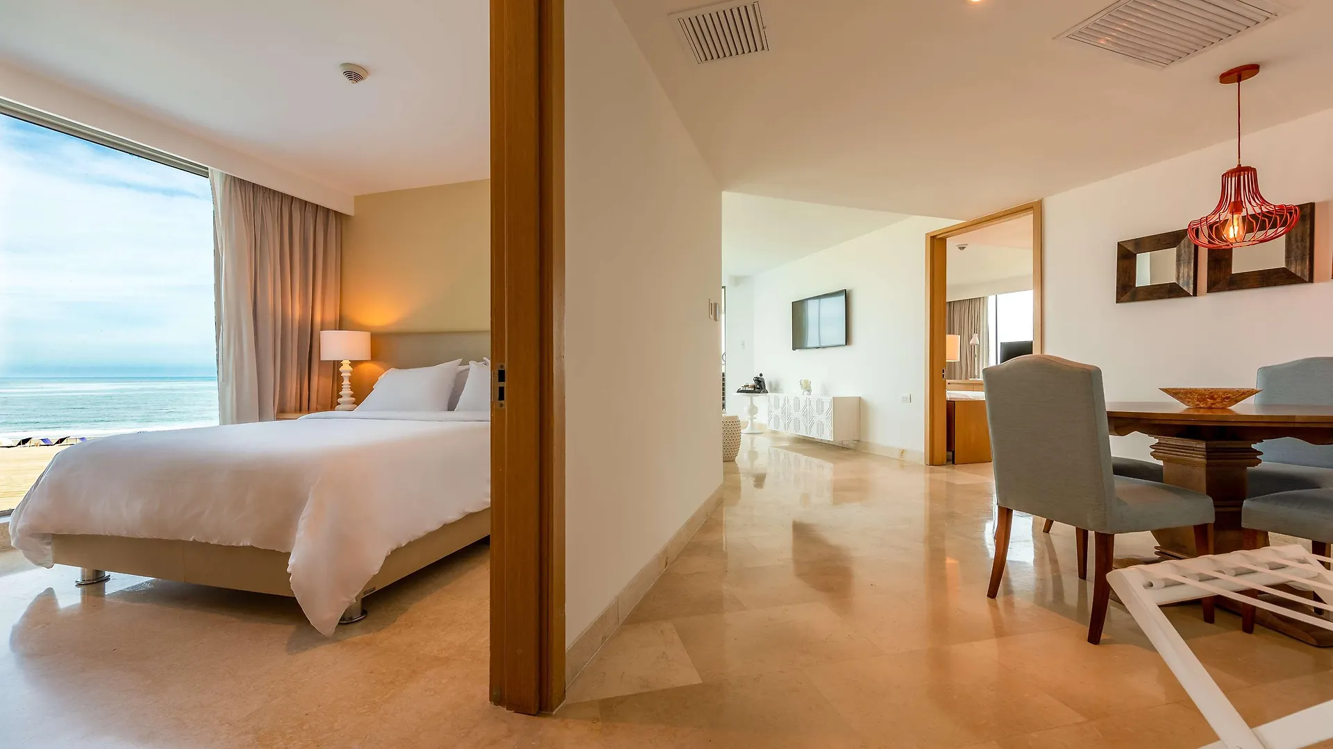Radisson Cartagena Ocean Pavillion Hotel