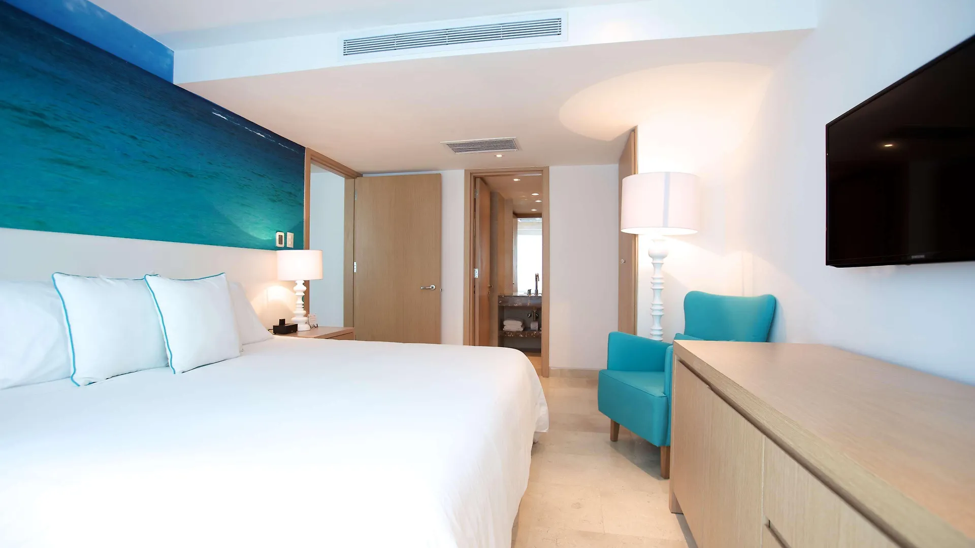 Radisson Cartagena Ocean Pavillion Hotel