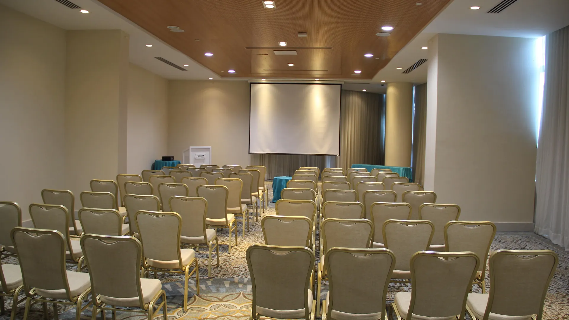 Radisson Cartagena Ocean Pavillion Hotel 5*,