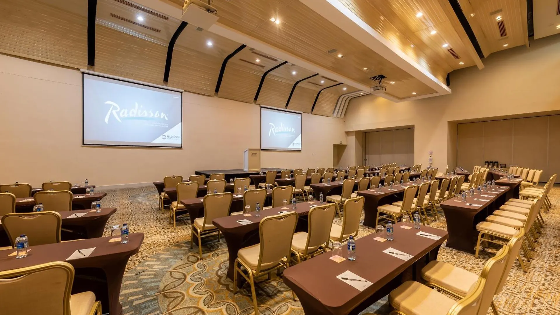 Radisson Cartagena Ocean Pavillion Hotel
