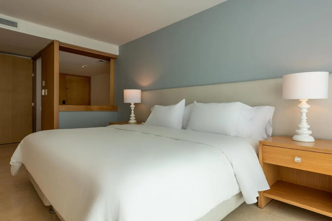 Radisson Cartagena Ocean Pavillion Hotel
