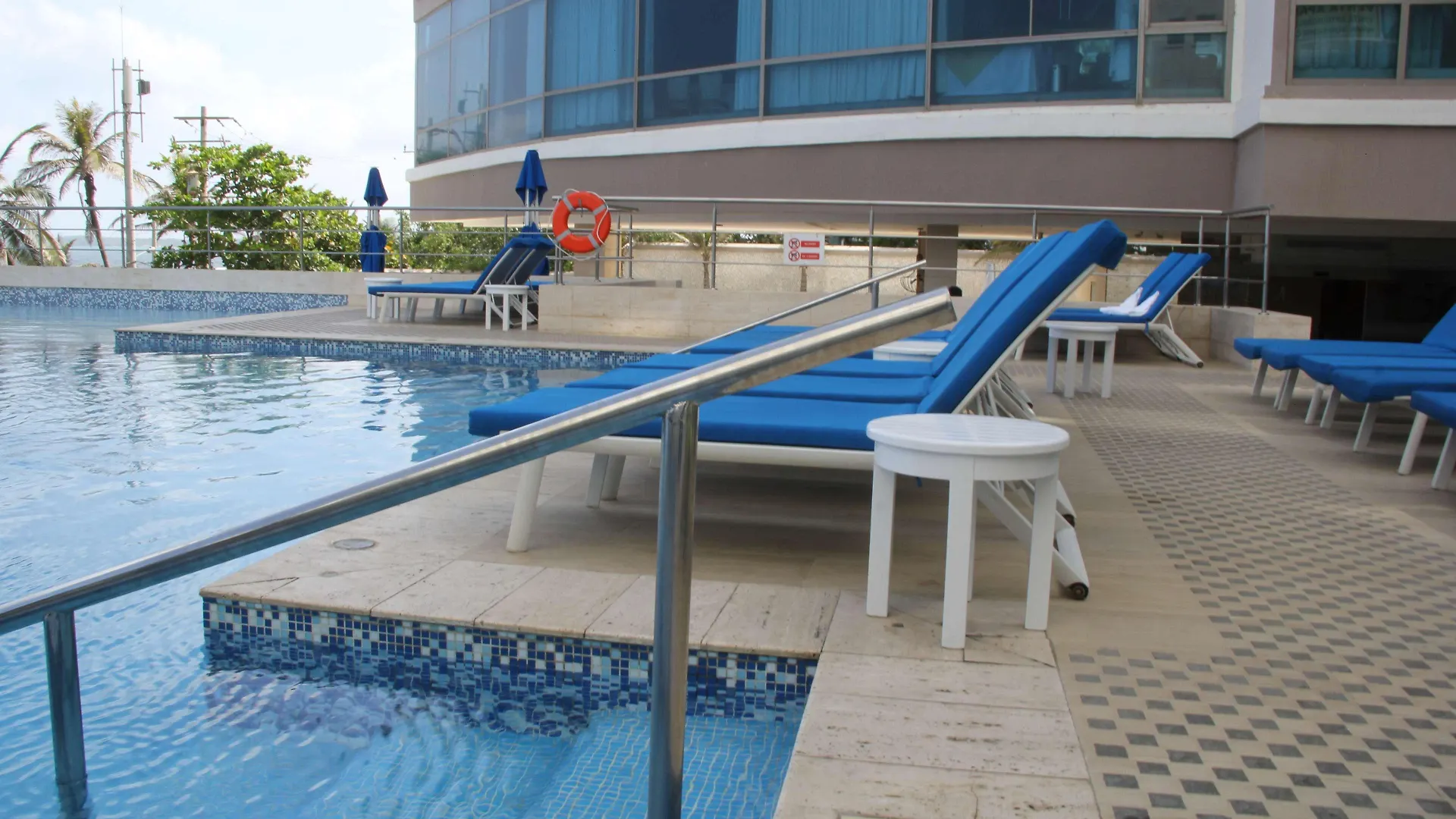 Radisson Cartagena Ocean Pavillion Hotel